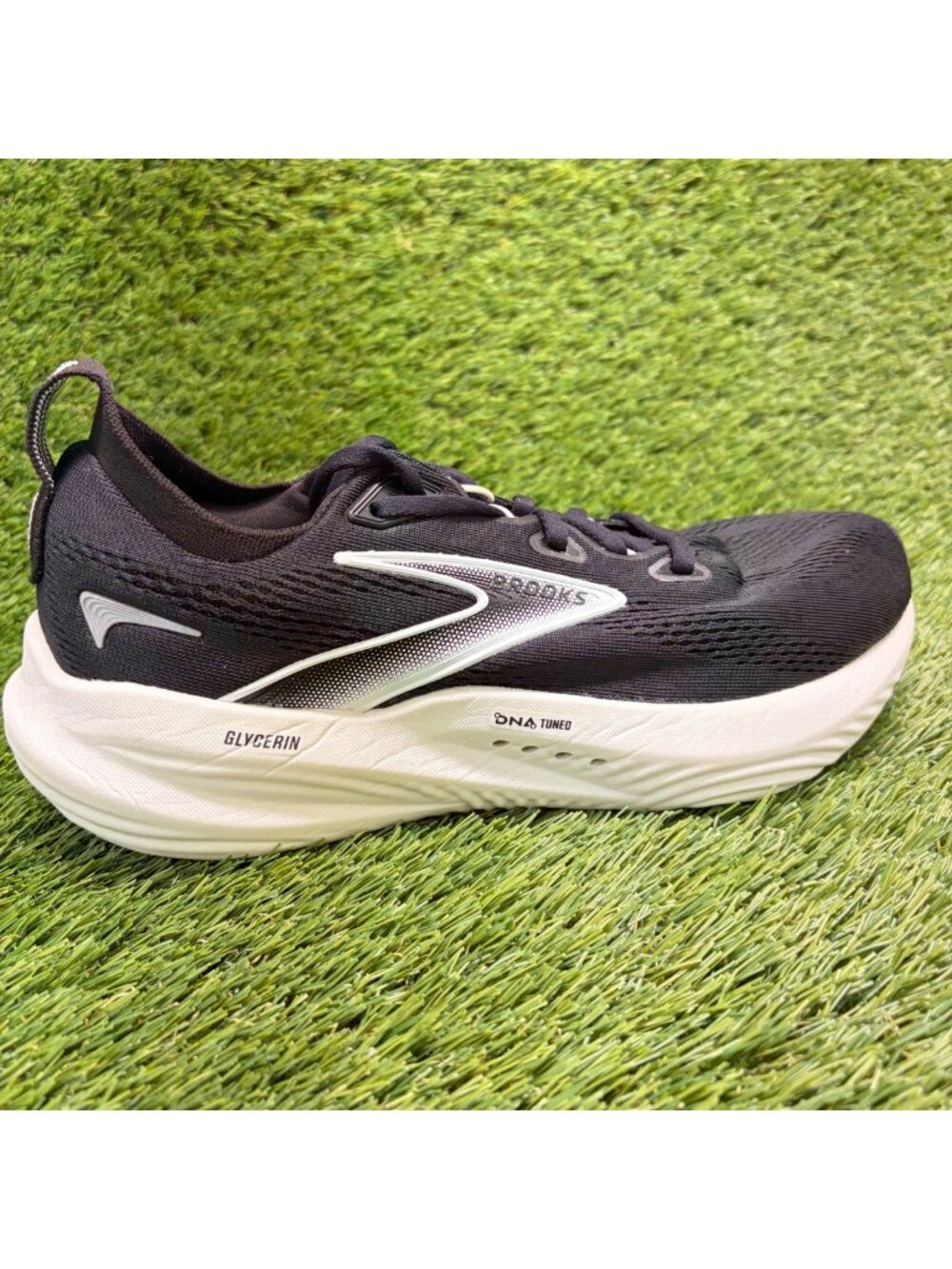 Brooks Glycerin 22 Womens Size 8 Black White Athletic Running Shoes Sneakers